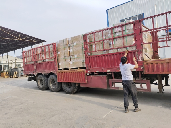 5000支熔噴濾芯裝車發(fā)貨—新鄉(xiāng)北方濾器有限公司